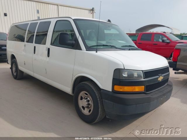 2019 CHEVROLET CG3300