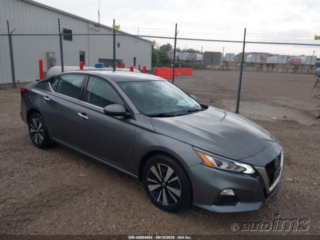 2021 NISSAN Altima