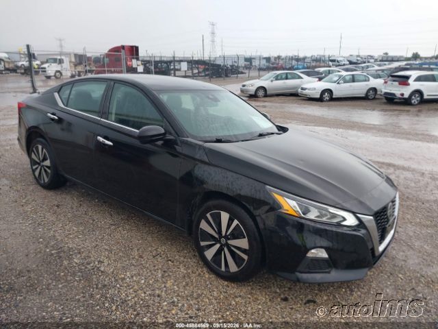 2021 NISSAN Altima