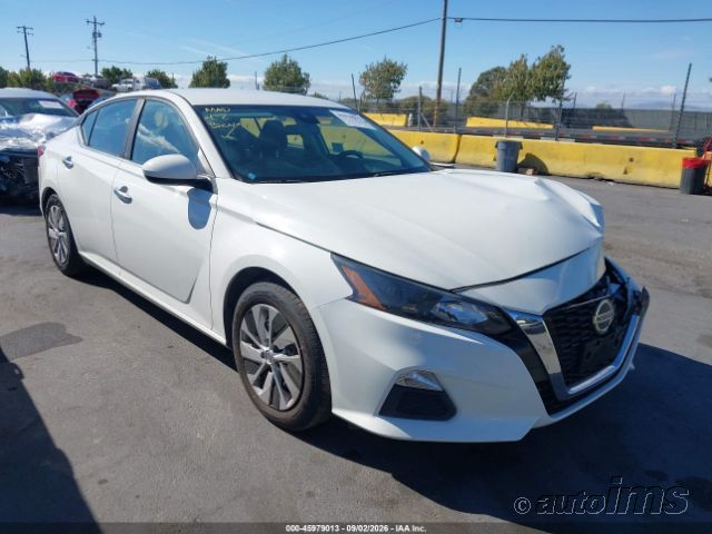 2022 NISSAN Altima