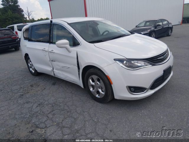 2019 CHRYSLER Pacifica