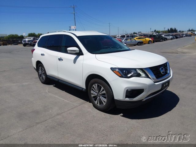 2020 NISSAN Pathfinder