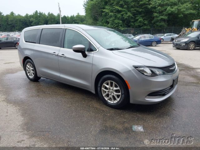 2020 CHRYSLER Voyager