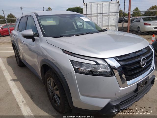 2022 NISSAN Pathfinder