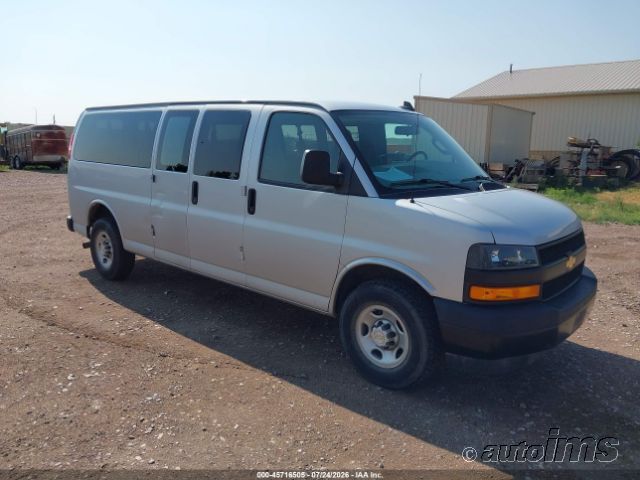 2020 CHEVROLET Express