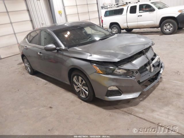 2022 NISSAN Altima