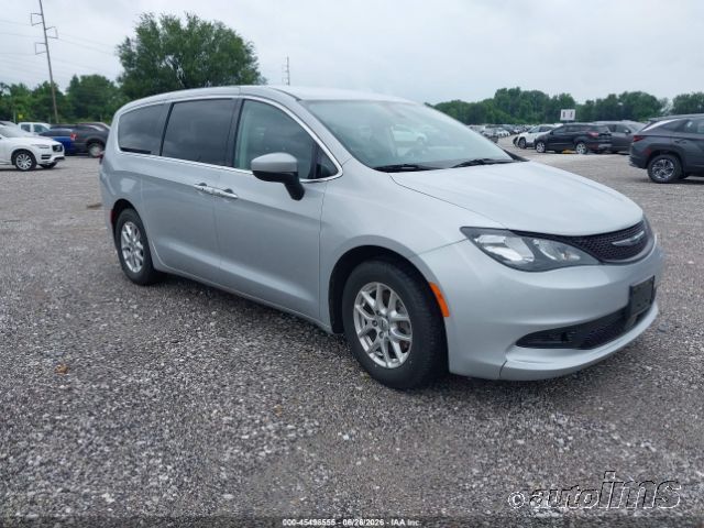 2022 CHRYSLER Voyager