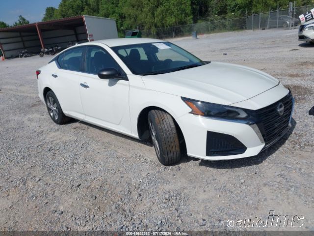 2025 NISSAN Altima
