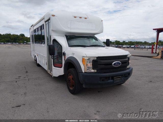 2017 Glaval Bus GLENTOURF5