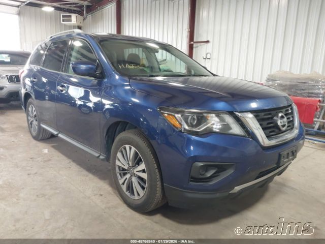 2020 NISSAN Pathfinder