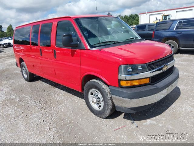2017 CHEVROLET CG3300