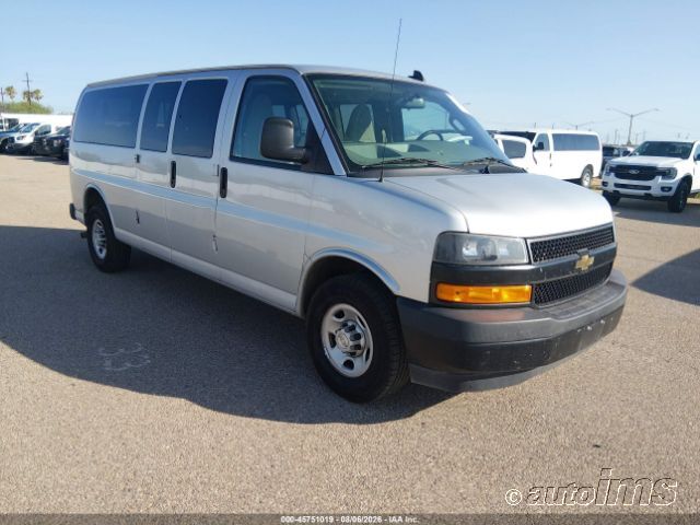2020 CHEVROLET Express