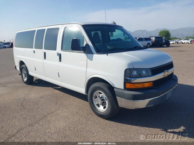2016 CHEVROLET CG3300