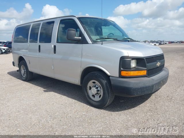 2015 CHEVROLET G2300