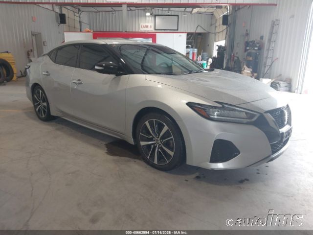 2022 NISSAN Maxima