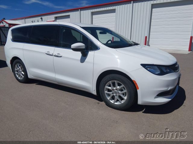 2022 CHRYSLER Voyager