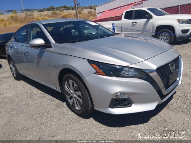2022 NISSAN Altima