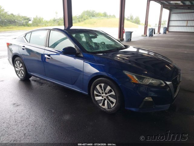 2021 NISSAN Altima