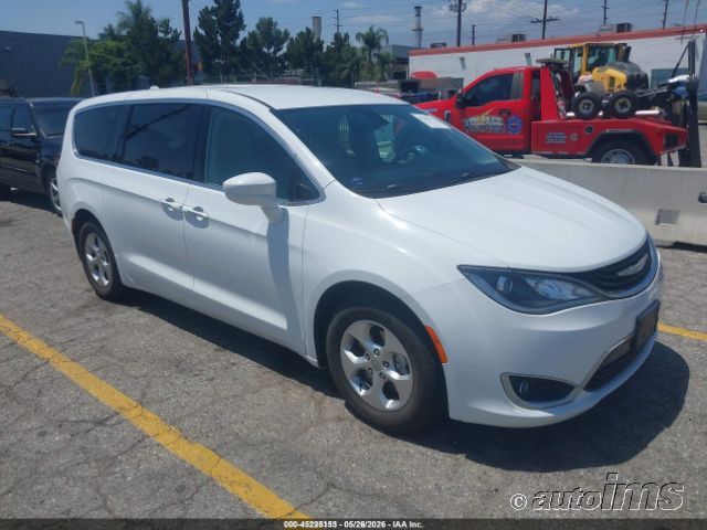2018 Chrysler Pacifica-P