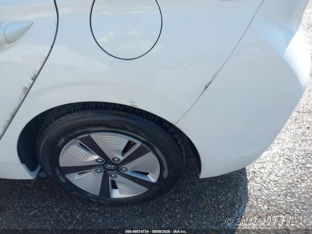 2020 Hyundai Ioniq photo 2