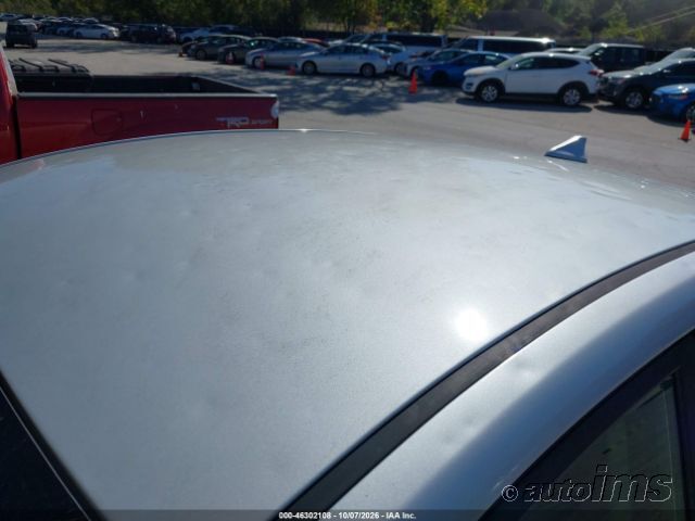 2019 Hyundai Ioniq photo 2