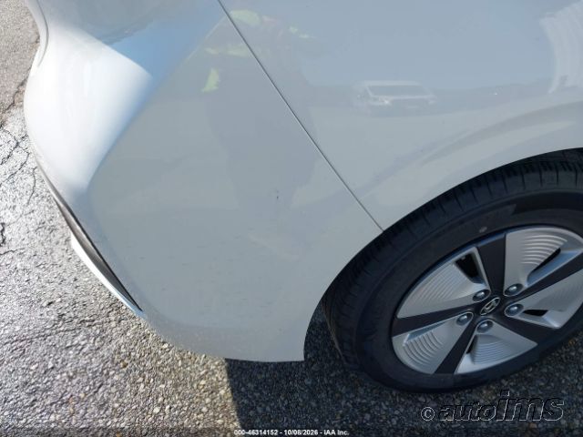 2020 Hyundai Ioniq photo 2