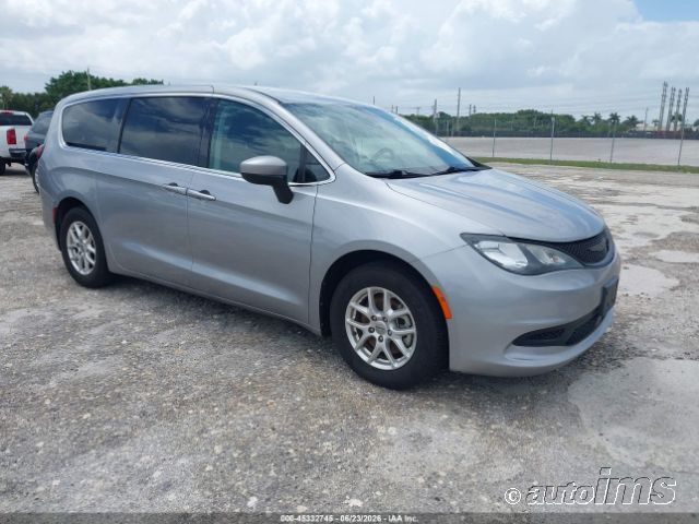 2021 Chrysler Voyager