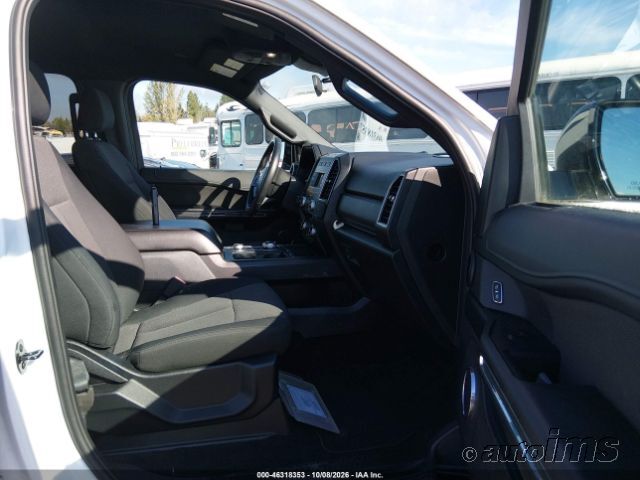 2020 Ford Expedition photo 3
