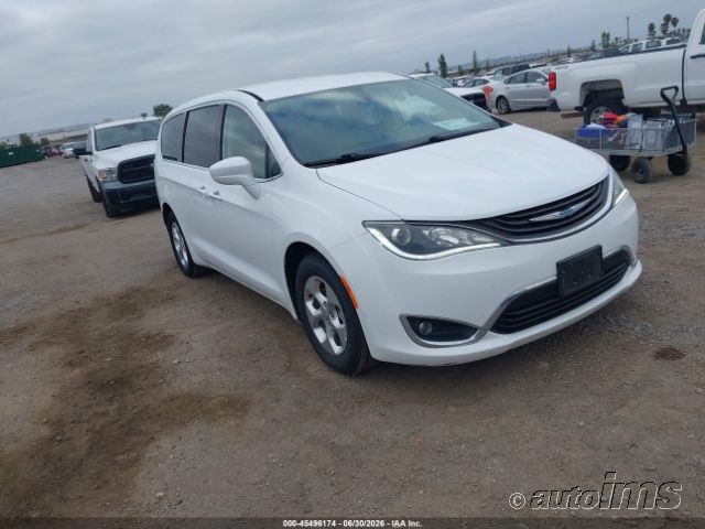 2018 Chrysler Pacifica-P