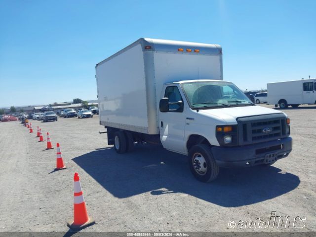 2013 Ford E-450