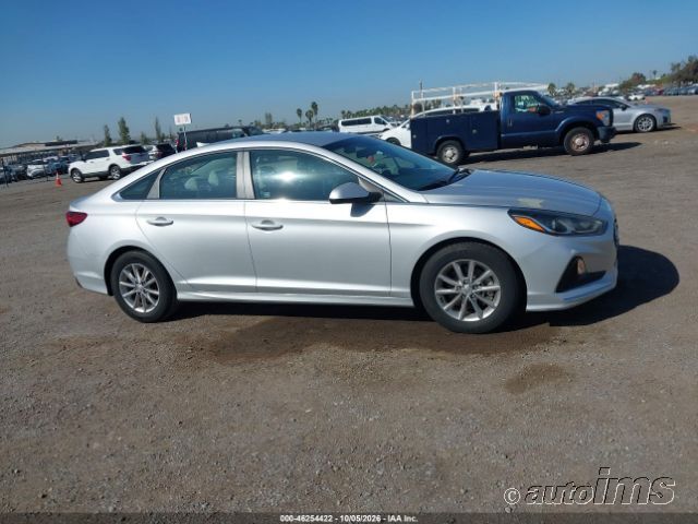 2018 Hyundai Sonata photo 4