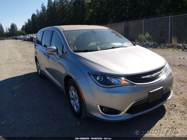 2017 Chrysler Pacifica-P