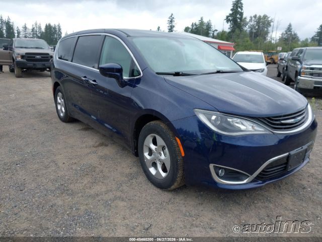 2018 Chrysler Pacifica-P
