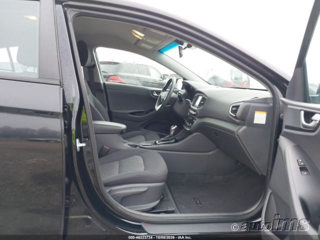 2018 Hyundai Ioniq photo 3
