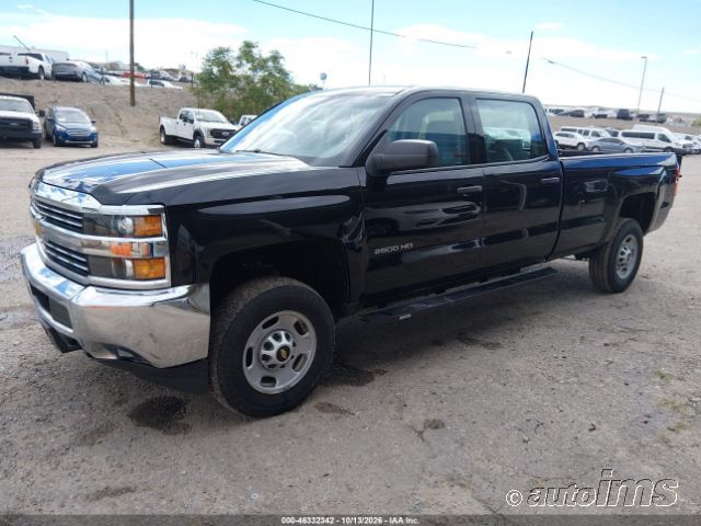 2017 Chevrolet Silverado photo 7