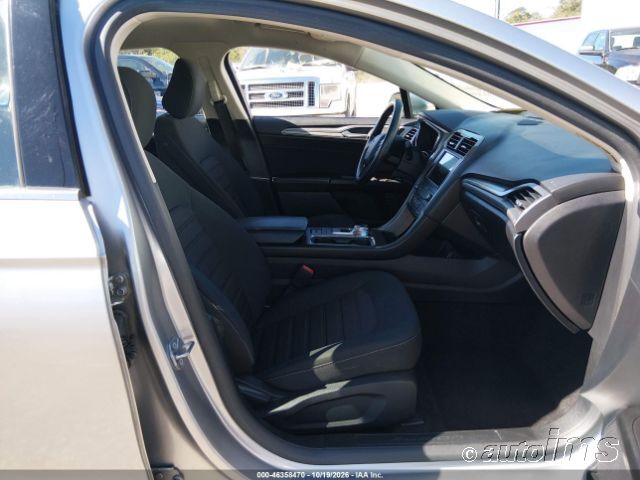 2020 Ford Fusion photo 3