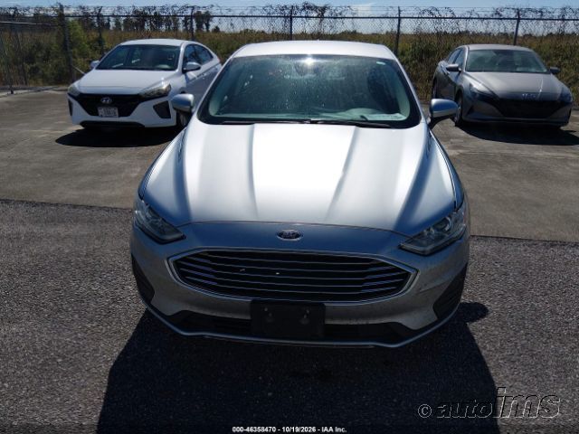 2020 Ford Fusion photo 2
