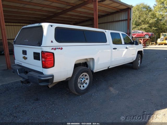 2018 Chevrolet Silverado photo 7