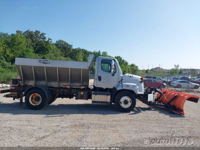 2014 Freightliner M2 106 photo 5