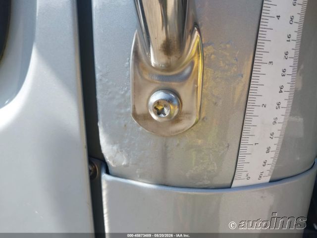 2014 Freightliner M2 106 photo 2
