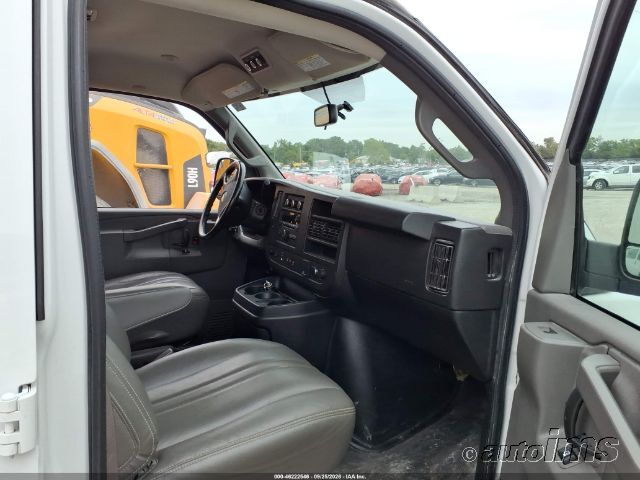 2019 Chevrolet Express photo 6
