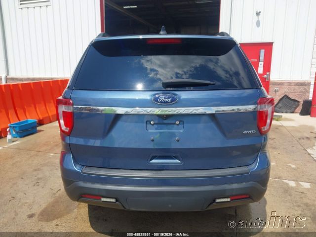 2018 Ford Explorer photo 3