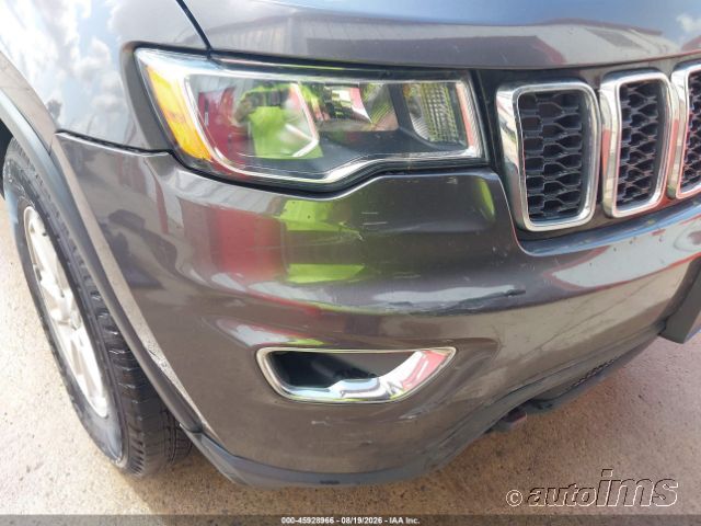 2020 Jeep Grand Cherokee photo 2