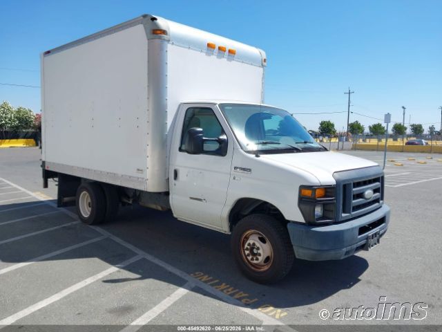 2014 Ford Econoline E350