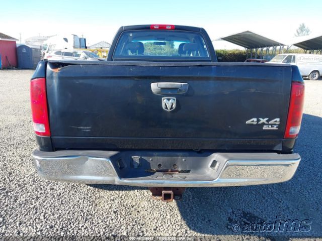 2005 Dodge Ram photo 2