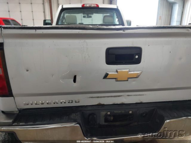 2017 Chevrolet Silverado photo 2