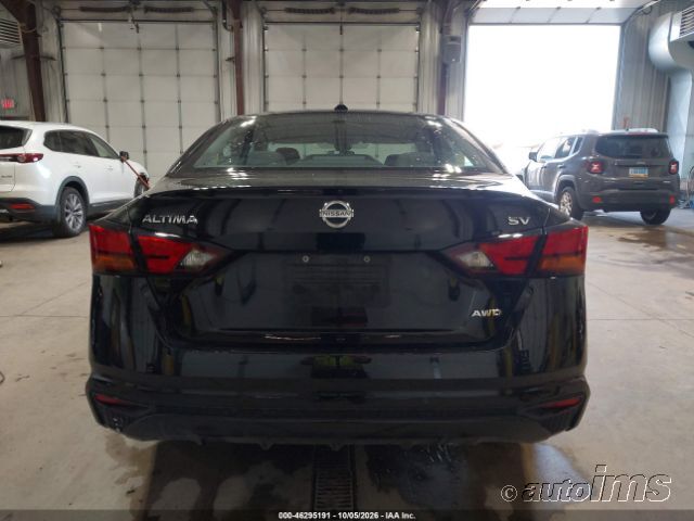 2021 Nissan Altima photo 4