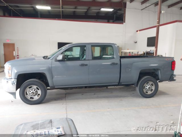 2016 Chevrolet Silverado photo 4