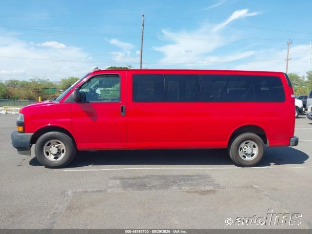 2018 Chevrolet Express photo 5