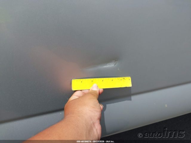 2017 Chevrolet Express photo 2